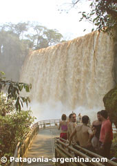 Cataratas del Iguazú vistas desde el Paseo Inferior