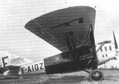 Un avión modelo Laté 25