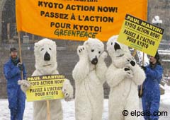 Members of Greenpeace disguised as polar bears demonstrate in Ottawa due to the delicate situation of those mammals in Canada