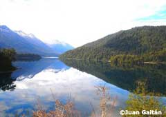 Lago Falkner - Camino de los 7 Lagos