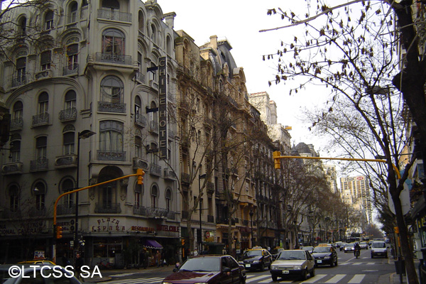 The Avenida de Mayo is venue of patriotic celebrations