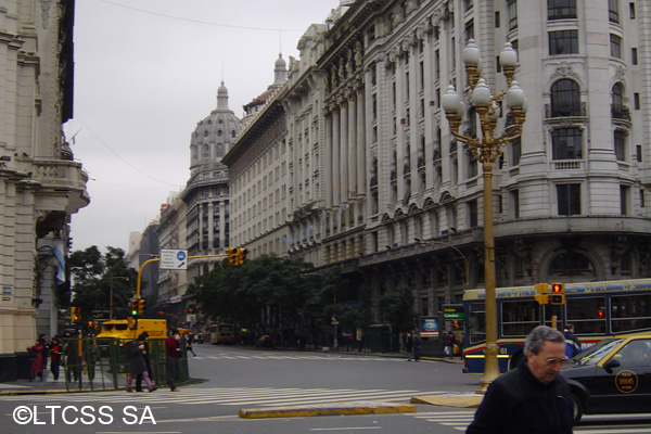 The Avenida de Mayo is venue of patriotic celebrations