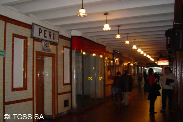 Estación de subte Perú