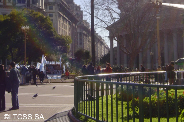 Sunset in Plaza de Mayo