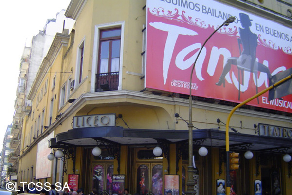 Teatro Liceo, desde la calle Paraná