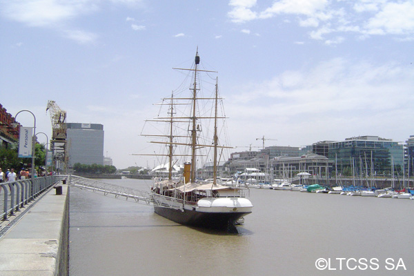 Ël Buque Museo Corbeta A.R.A Uruguay es el barco a flote de mayor antigüedad de la Armada Argentina