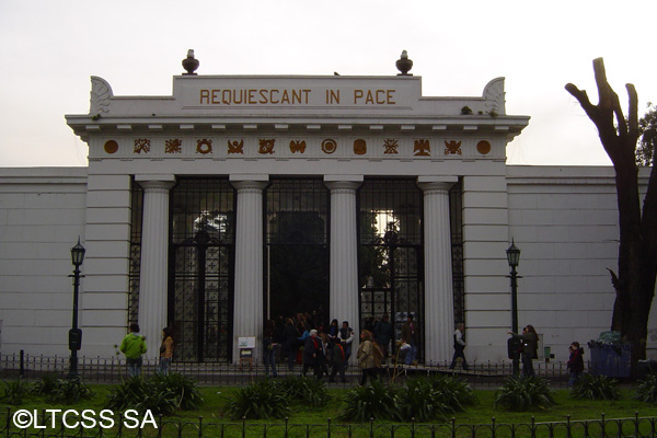 In this cemetery, remarkable men and women of Argentina´s hiostory are buried
