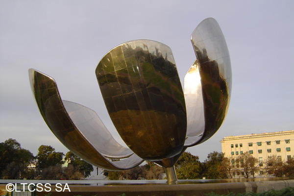 Floralis Generalis o Flor Genérica