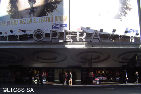 The main offer of the Ópera Theatre is comprised of musical comedies and concerts