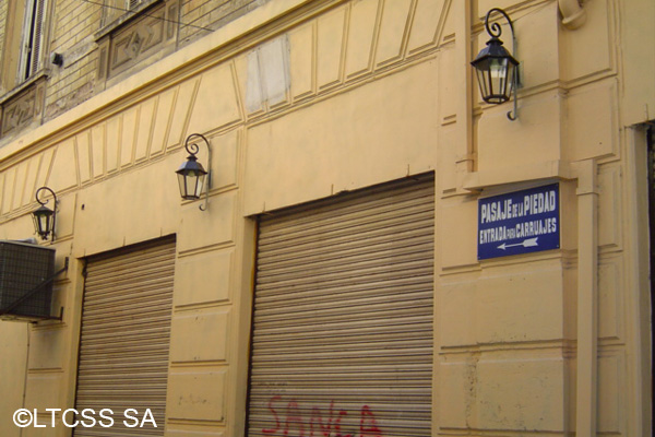 La Piedad is the only passage with horseshoe shape in Buenos Aires