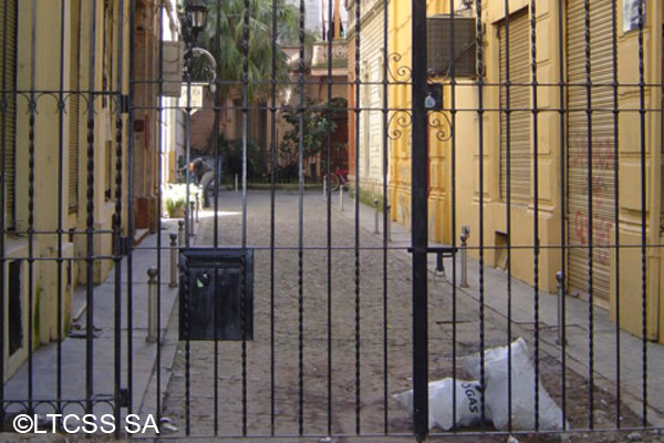 La Piedad is the only passage with horseshoe shape in Buenos Aires