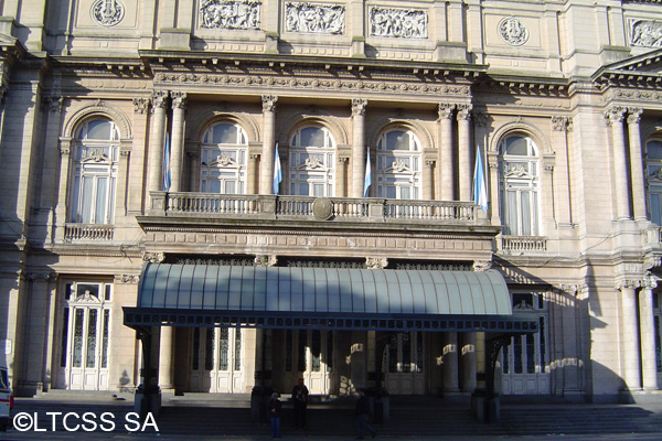 El mítico Teatro Colón cumplió 100 años en mayo del 2008