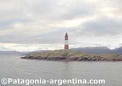 Les Eclaireurs lighthouse