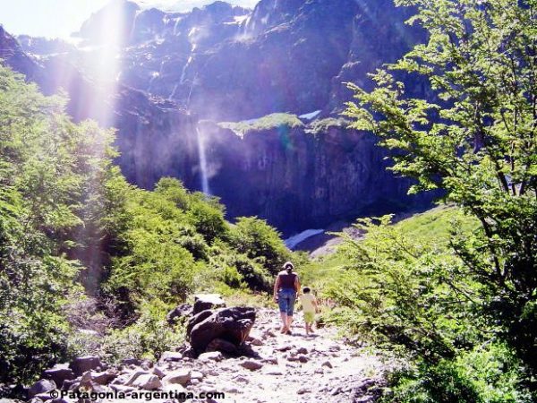 Cascada Los Alerces