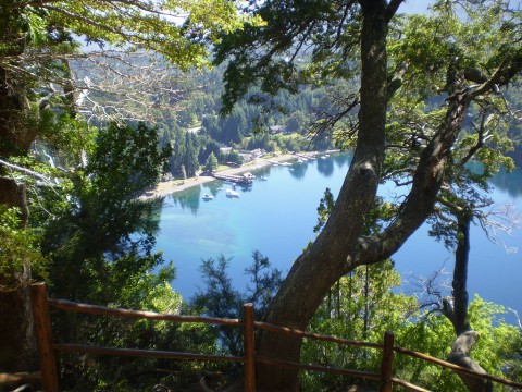 Vista del puerto de Villa La Angostura - Foto Claudio Elías