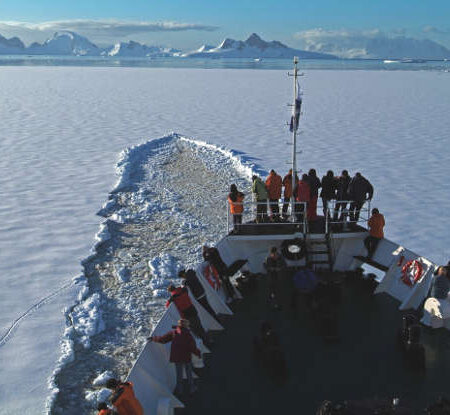 Antártida: An expedition towards the glaciers from the end of the world