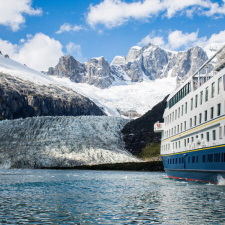 Australis Cruise: Ushuaia - Punta Arenas